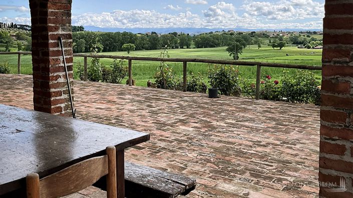 Image No.11-5 Bed Vineyard for sale