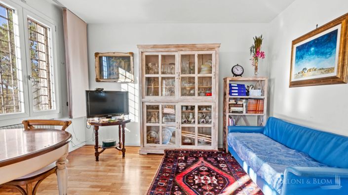 Image No.15-5 Bed Apartment for sale