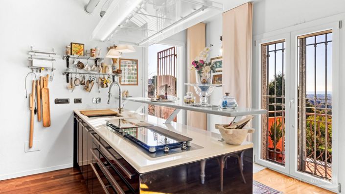 Image No.16-5 Bed Apartment for sale