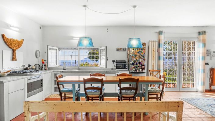 Image No.2-5 Bed Apartment for sale