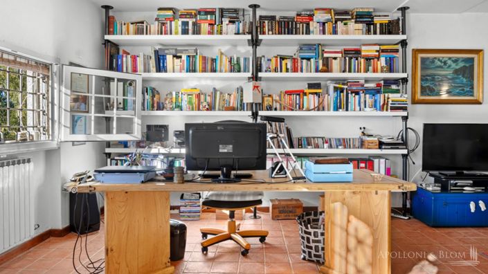 Image No.9-5 Bed Apartment for sale