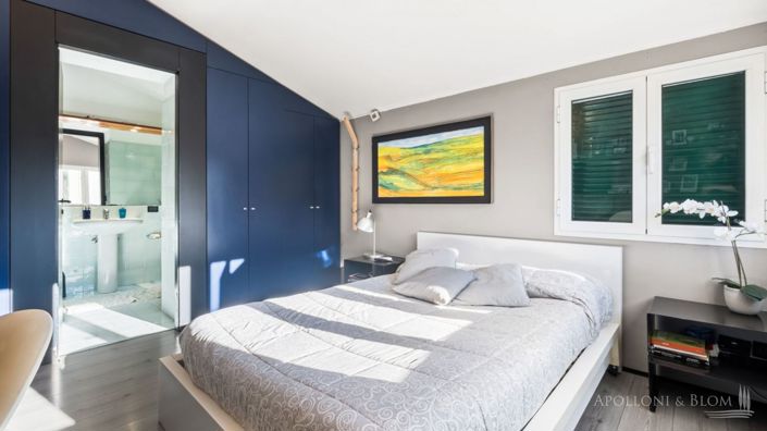 Image No.16-6 Bed Apartment for sale