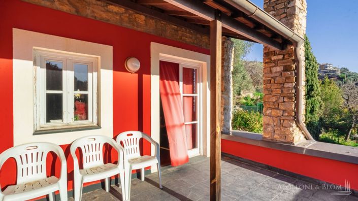 Image No.8-6 Bed Apartment for sale