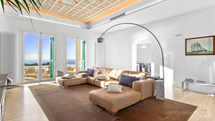 Image No.7-8 Bed Apartment for sale