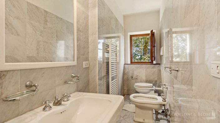 Image No.14-25 Bed Vineyard for sale