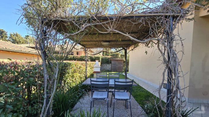 Image No.18-2 Bed Apartment for sale