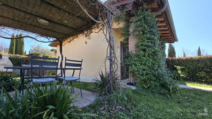 Image No.21-2 Bed Apartment for sale