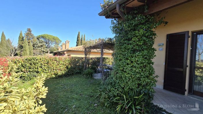 Image No.22-2 Bed Apartment for sale