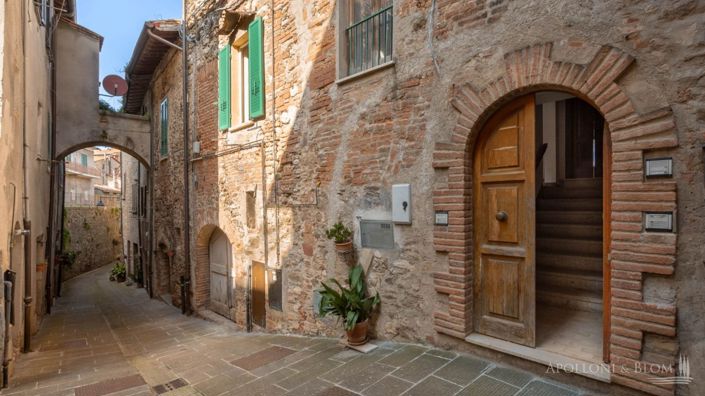 Image No.1-5 Bed Apartment for sale