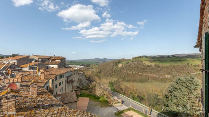 Image No.19-5 Bed Apartment for sale