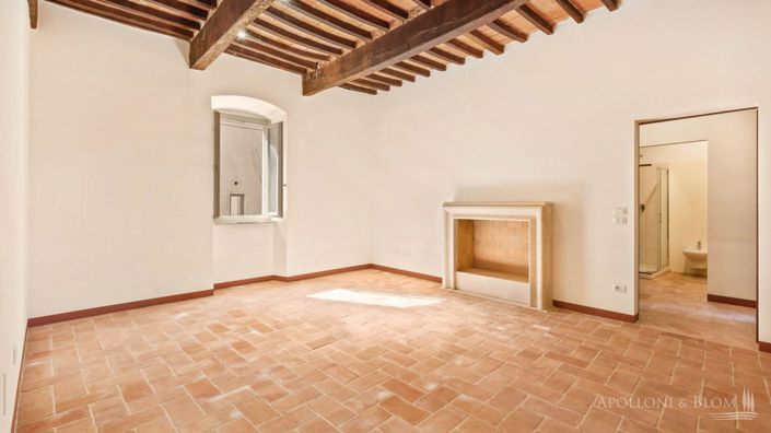 Image No.2-5 Bed Apartment for sale