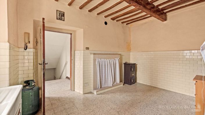 Image No.21-5 Bed Apartment for sale