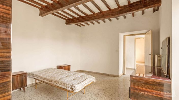 Image No.27-5 Bed Apartment for sale