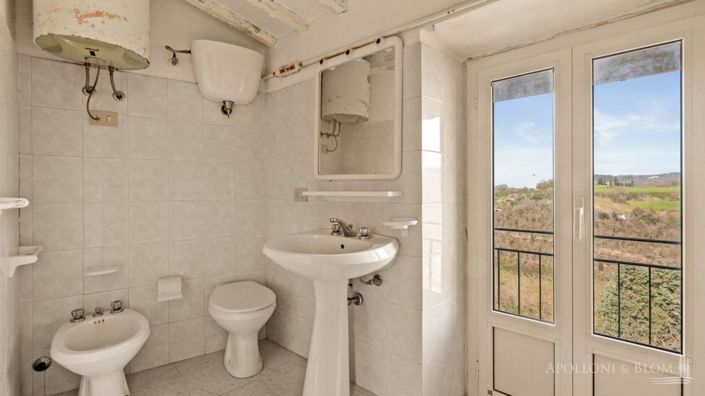 Image No.30-5 Bed Apartment for sale