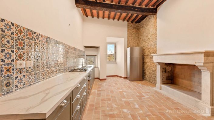 Image No.7-5 Bed Apartment for sale