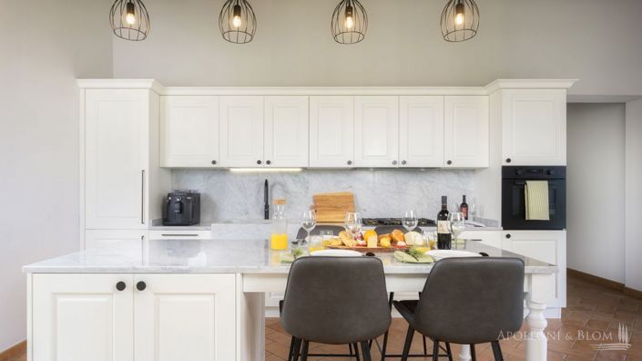 Image No.20-2 Bed Apartment for sale