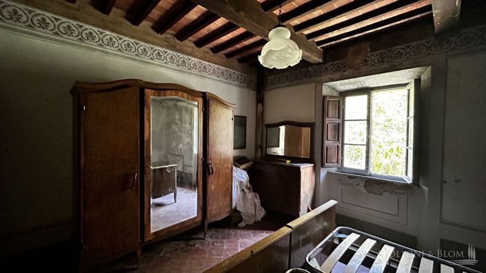 Image No.21-10 Bed Apartment for sale