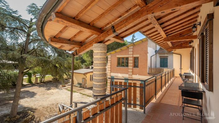 Image No.12-15 Bed Apartment for sale