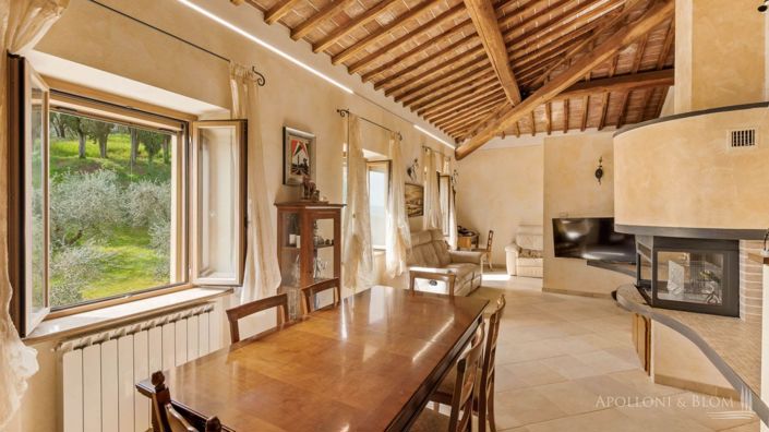 Image No.11-10 Bed Apartment for sale