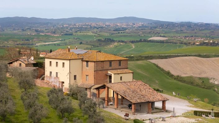 Image No.2-10 Bed Apartment for sale