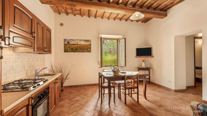 Image No.29-10 Bed Apartment for sale