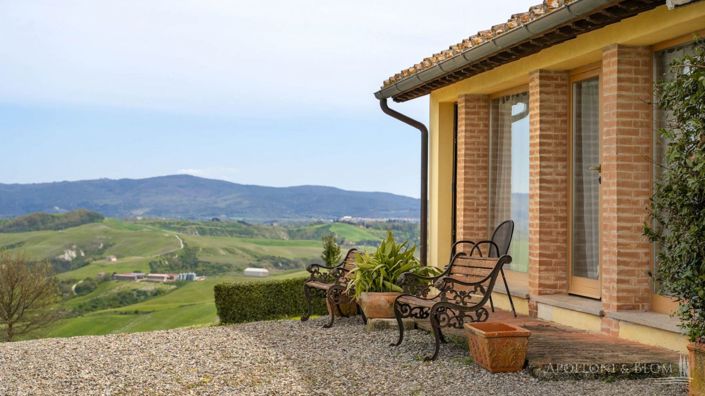 Image No.3-10 Bed Apartment for sale