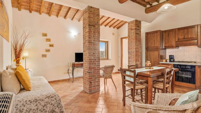 Image No.30-10 Bed Apartment for sale