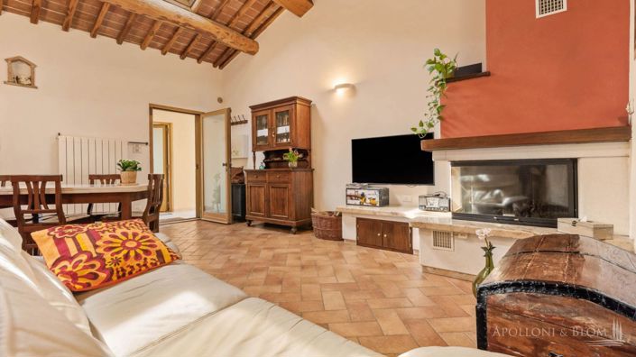 Image No.9-10 Bed Apartment for sale