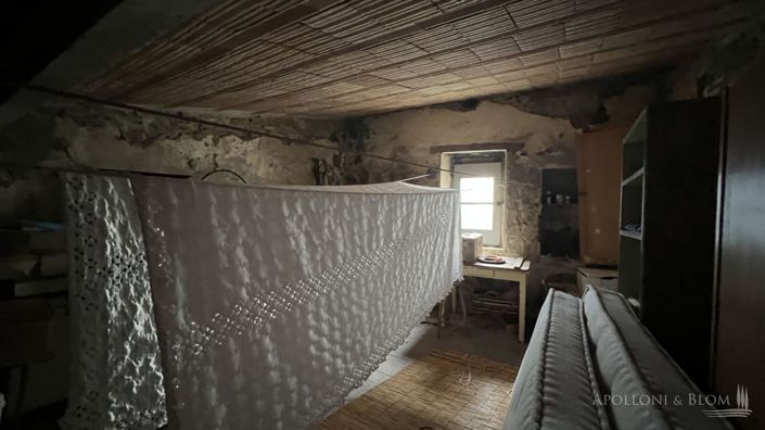 Image No.26-2 Bed Apartment for sale