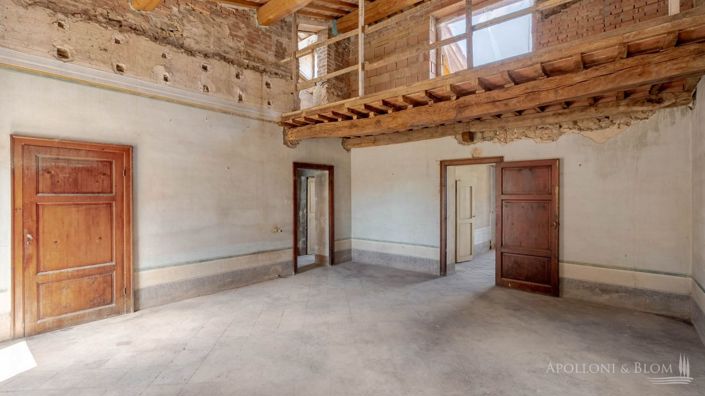 Image No.26-8 Bed Apartment for sale