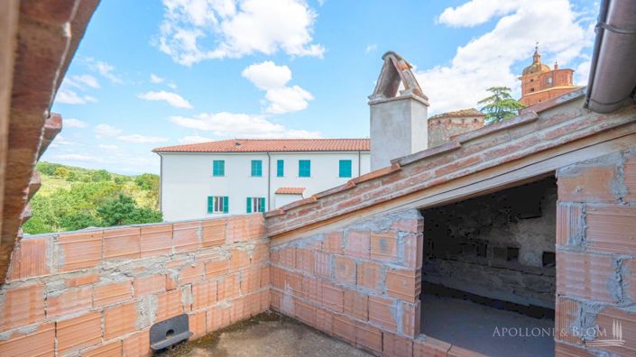 Image No.29-8 Bed Apartment for sale