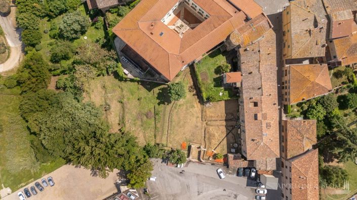 Image No.5-8 Bed Apartment for sale