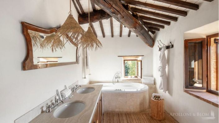 Image No.26-11 Bed Apartment for sale