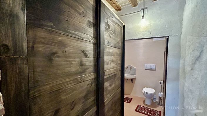 Image No.30-2 Bed Apartment for sale