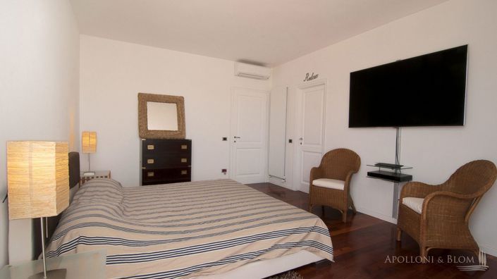 Image No.30-4 Bed Apartment for sale