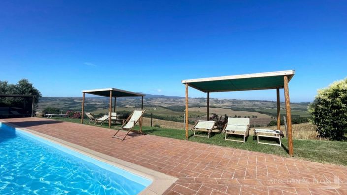 Image No.13-8 Bed Apartment for sale