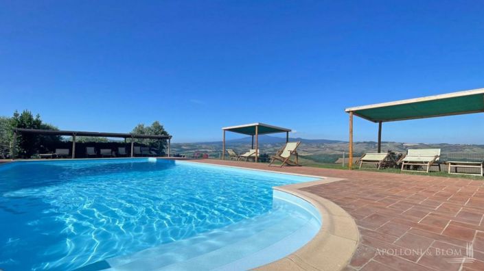 Image No.14-8 Bed Apartment for sale