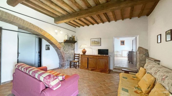 Image No.17-8 Bed Apartment for sale