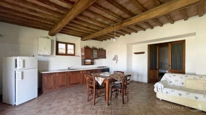 Image No.20-8 Bed Apartment for sale