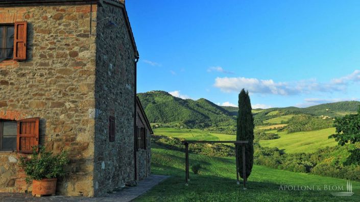 Image No.25-8 Bed Apartment for sale