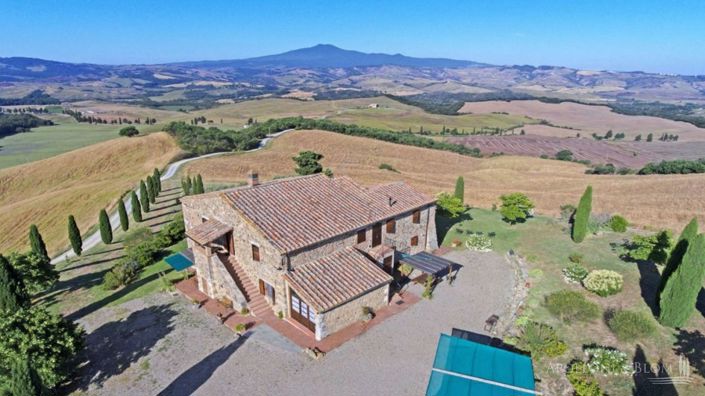 Image No.3-8 Bed Apartment for sale