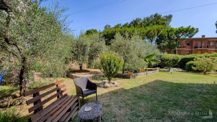 Image No.10-3 Bed Country House for sale