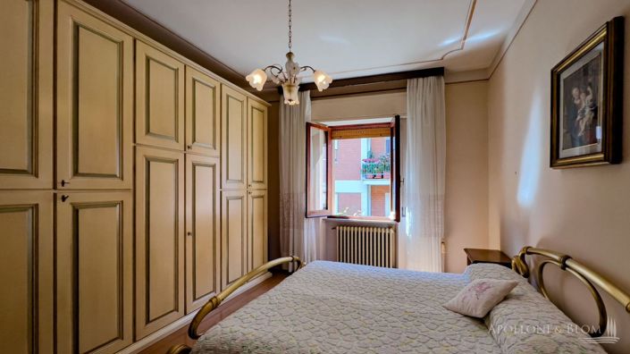 Image No.19-3 Bed Country House for sale