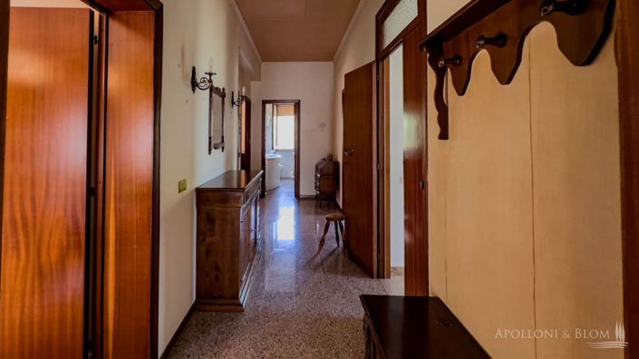 Image No.22-3 Bed Country House for sale