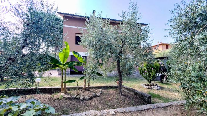 Image No.26-3 Bed Country House for sale