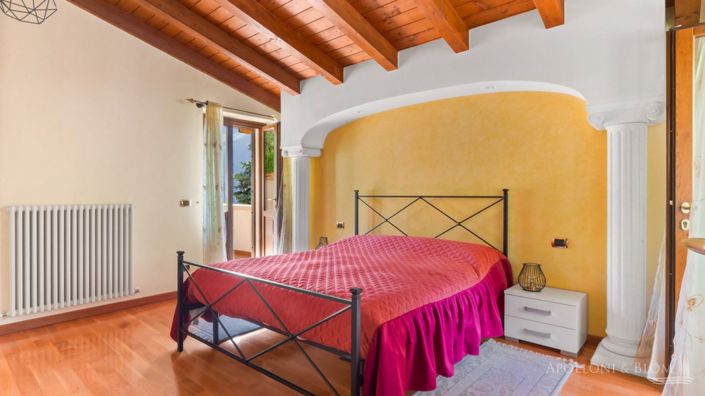 Image No.27-6 Bed Villa for sale