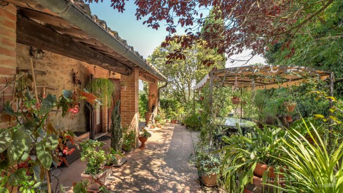 Image No.29-4 Bed Apartment for sale