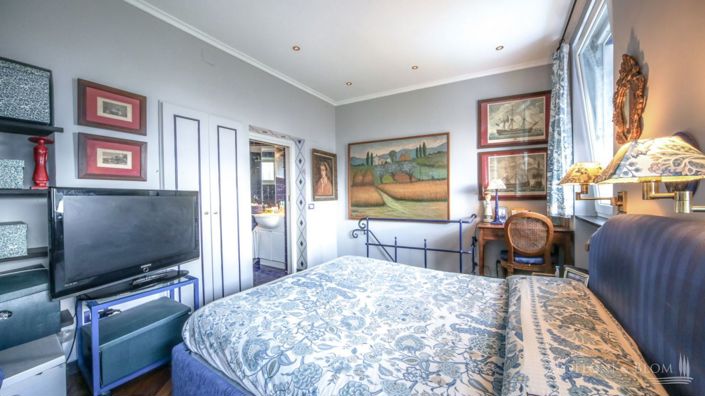 Image No.17-3 Bed Country House for sale