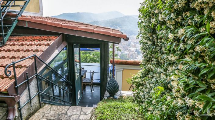 Image No.24-3 Bed Country House for sale