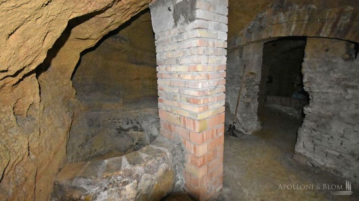 Image No.24-6 Bed Apartment for sale